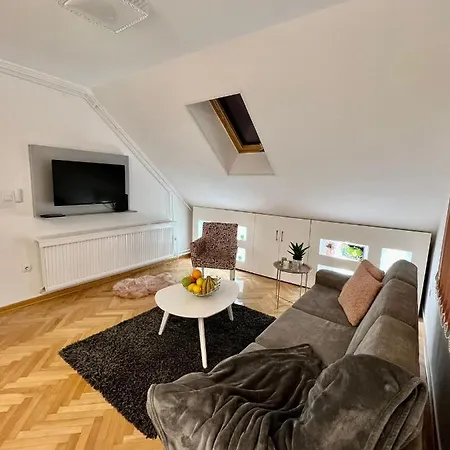 Prestige Apartment 3 Novi Sad Esterno foto